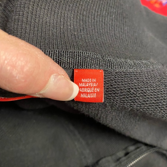 Puma Ferrari Felipe Massa Black Zip Up Sweatshirt with Official Ferrari Patch - Picture 12 of 14